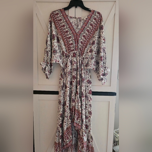 Umgee Dresses & Skirts - Umgee Floral Bohemian Maxi Dress - Red and Cream